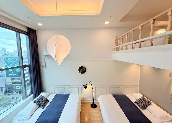 1min Duplex House Hong Dae *
